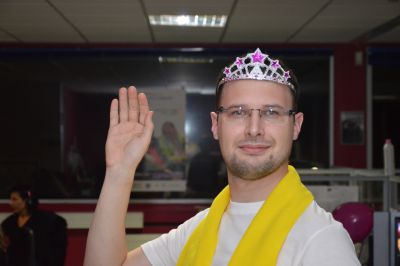 PrÃ©paration Ã  l'election de Miss Plateau. Il faut faire les tests
